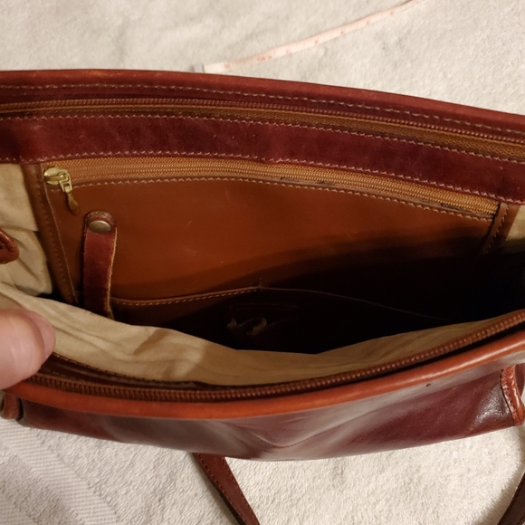 Vintage Brown Leather Brahmin Purse - Picture 10 of 13